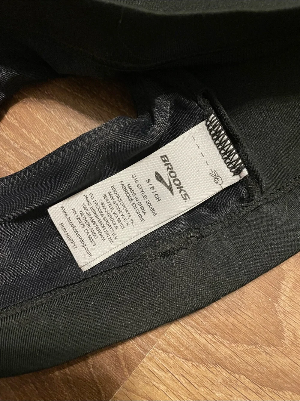 Brooks Moving Comfort Hotshot Black sport bra